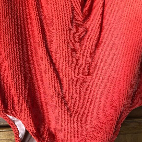 NWT J Crew Scrunchie Classic Scoop Neck One-Piece Swimsuit Seersucker - 22 - Picture 5 of 8